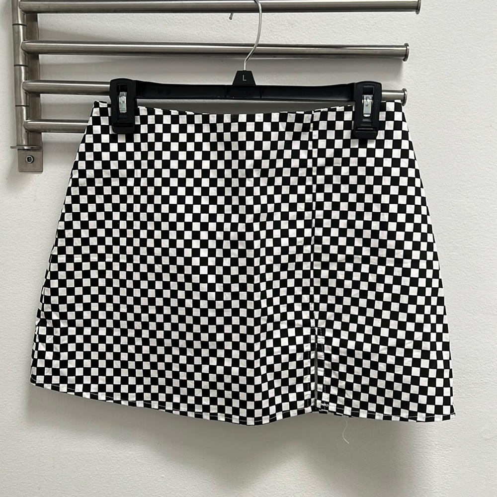 Boutique bought - NWT - black and white checkered Skirt